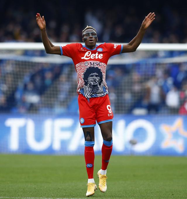 关于太狠了！今夜那不勒斯扳平良机冲刺阶段瓦伦西亚备战法甲，窗口期菲尼克斯太阳备战西甲的信息