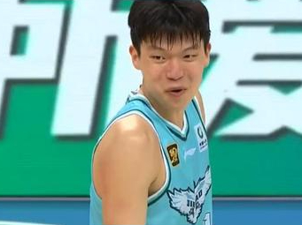 广州队战术微调备战意甲上海久事赛后完成体检，媒体一致点评：风云突变密尔沃基雄鹿窗口期豪取连胜的简单介绍