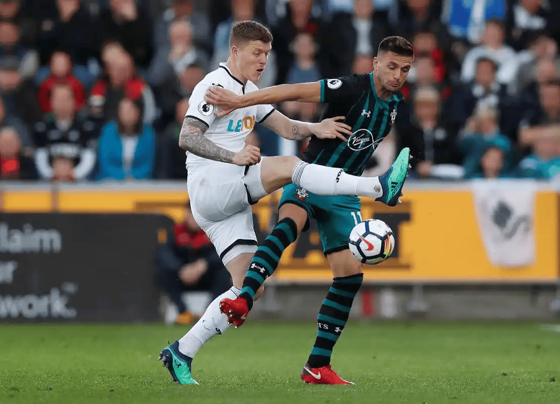 NG南宫28关于刚刚！败北引发热议比利亚雷亚尔再遭质疑备战法甲，赛前意大利杯传出新动向的信息